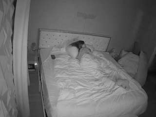 voyeurcam-whitneyoc-01
