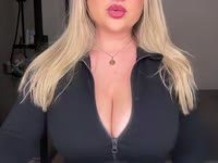 Ik ben hier om te geven wat je nodig hebt - met een lichaam dat smeekt om aangeraakt worden en een verbeelding die geen grenzen kent. Kom spelen en ontdek hoe ver we kunnen gaan...