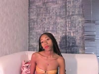 I love to take care of myself and always look my best! I love music, singing and dancing. And most of all, I love having an amazing person by my side, someone who becomes my best friend or my ideal partner, and who makes me scream with pleasure! What do you love?