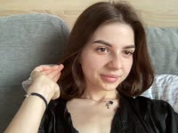 I am very sweet and kind I like to play sports and I love animals I am very positive and very sexy