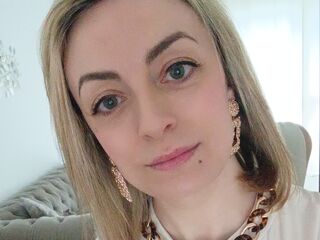 naughty camwhore BiancaLuxe