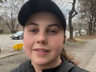 camwhore spreading pussy DariaCalm