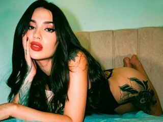naughty chatroom EmiliaVanRose