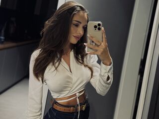 nude camgirl picture EsmeAinsley