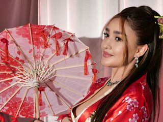 girl naked LindeWhite