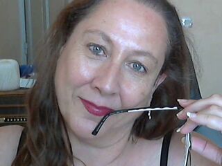 hot web cam show MyriamLevieux