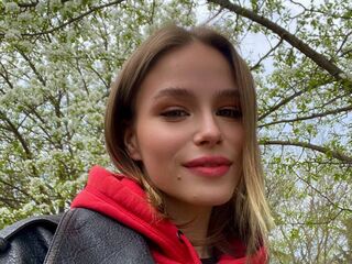 camgirl masturbating with sextoy VeronaBrucker