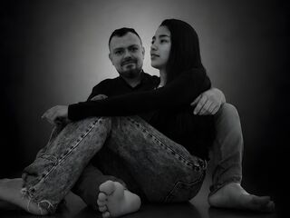 nude web cam show HarryAndHanna