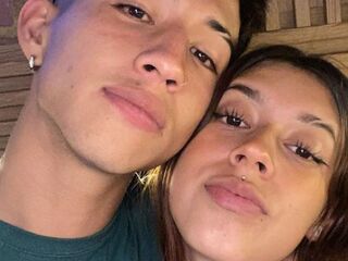 cam couple live webcam MikeAndEva