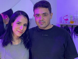 livesex webcam NicoleAndCamilo