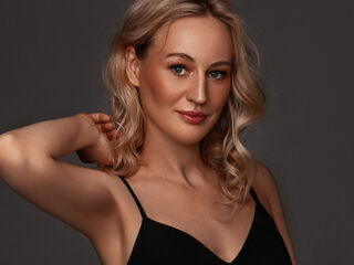 bdsm camgirl chat AbeyAmaze