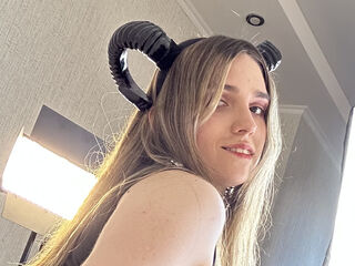 shaved pussy web cam AaliceWalter