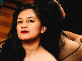 nude webcamgirl AddanaGarcia