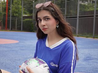 free liveshow AdrianaCline
