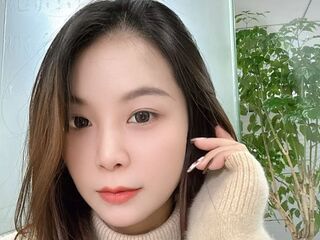 hot cam girl fingering shaved pussy AhJing