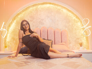 free webcam video AishaCarpenter