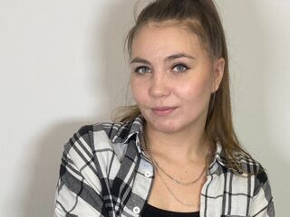 naughty webcamgirl AislyBeat