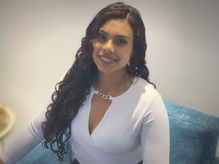 masturbating cam girl AlejaJara