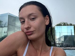 hot strip tease web cam AliceLewandovski
