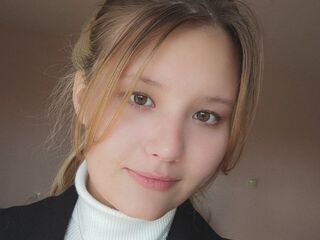 camgirl playing with vibrator AliciaBergreen