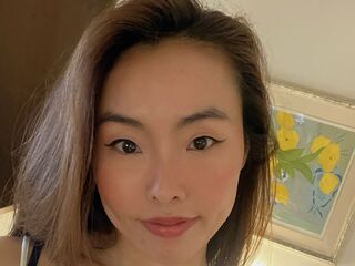 naked girl with webcam masturbating with vibrator AlinaBery
