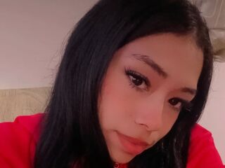 masturbating webcamgirl AmaraFoox