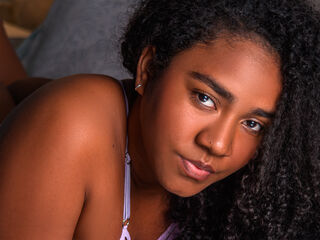 jasmin cam model AmaraRuiiz