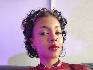 nude camgirl photo AmaranthaPiere