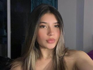 camgirl masturbating with dildo AmberCazzuli