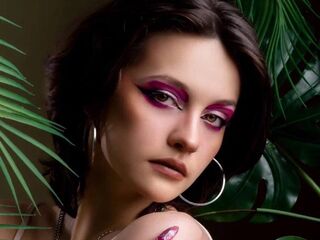 free nude cam AniRai