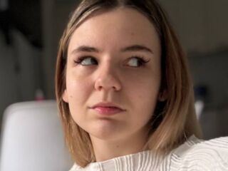 camgirl porn webcam AnnikaMorgan