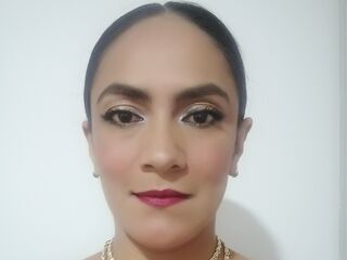 girl webcam sex AntonellAdiosa