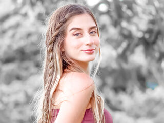 naughty camgirl masturbating with vibrator AnyaKursov