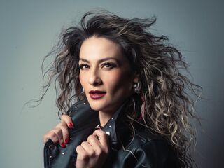 cam slut video chat AryTorres