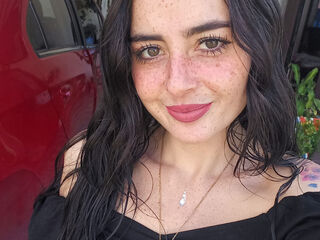 naked girl with webcam masturbating with dildo AshleyJannes