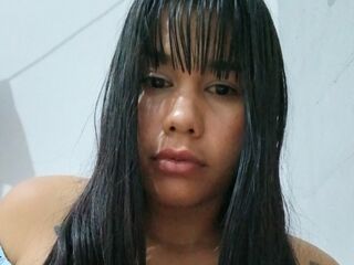 beautiful camgirl BarbaraBolly