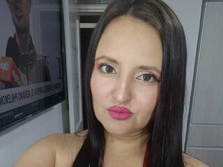 camslut showing tits BelenRose