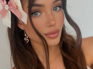 extreme BellaSophiaSky