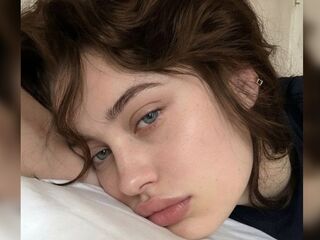 fingering girl chatroom BrettOpher