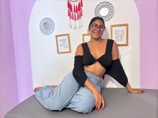 hot girl live cam BrianaMontes