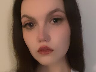 mastubating web cam girl BrittaAmrine