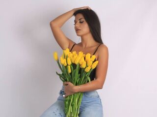 naked girl with live cam masturbating Caassandra