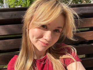 shaved pussy web cam CelestineVale