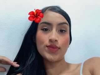 fingering webcamgirl ChanelBibelot
