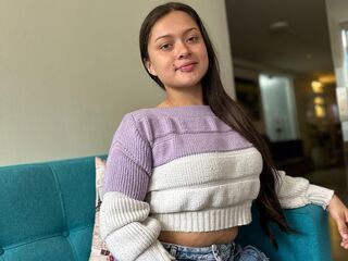 cam girl playing with sextoy CharloteGerman