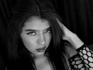 cam slut video chat CharlotheLee