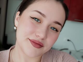 jasmin camgirl chatroom CharyBingg