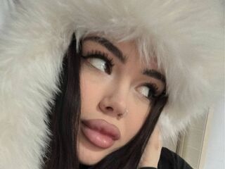 camwhore shaved pussy CherlynDarm