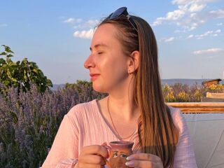 free webcam chatroom CherylWien