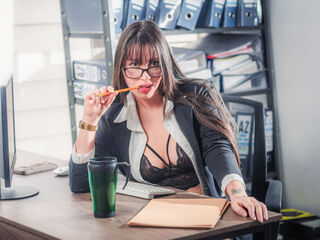 shower cam CloeVergara